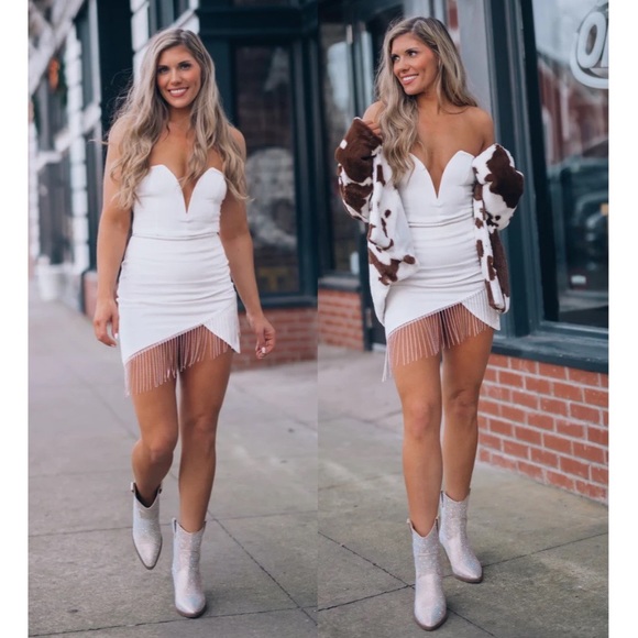 NEW Silver Western Style Bedazzled Cowboy Ankle Boots - Picture 10 of 16